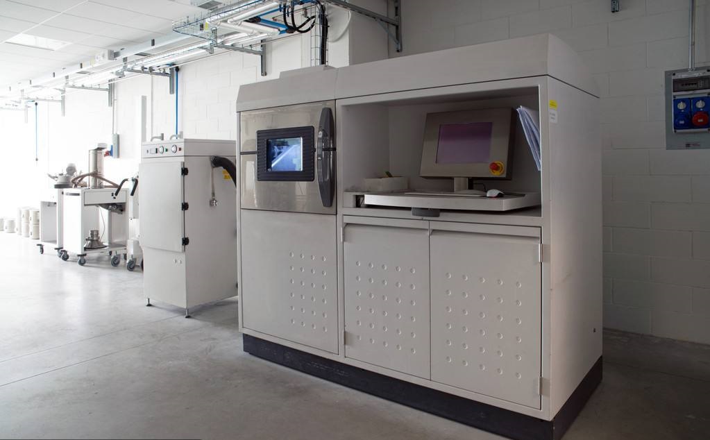 SLS工艺3D打印机_工厂现场